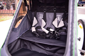 Allen Sports XLZ2 child stroller/trailer, interior