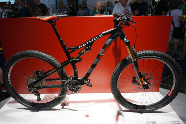 Rotwild-X1-enduro-275-plus-mountain-bike01