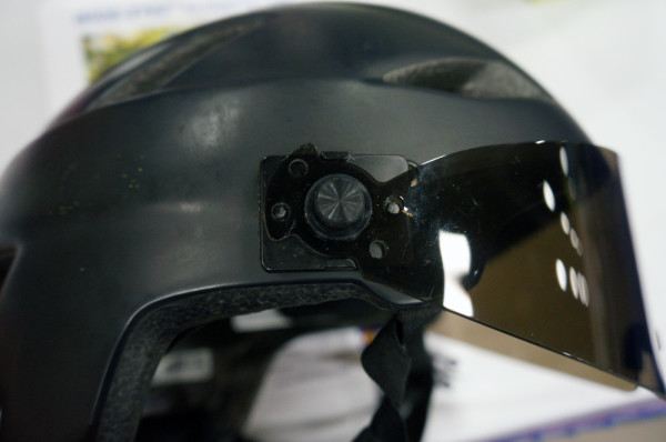 Wideeyez helmet shield flip up visor (1)
