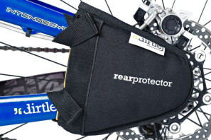 dirtlej_bike-transport-protection_rear_montage