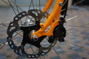 velo orange disc road bike new dirt bars pass hunter dajia noir drilliumDSC07948