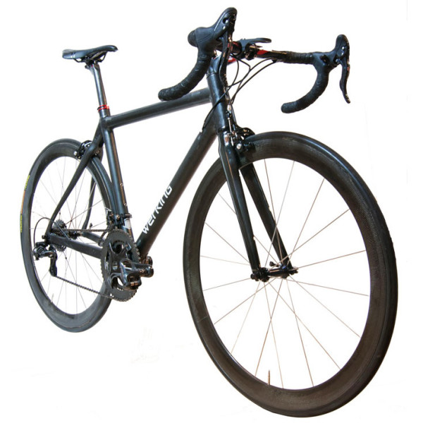 Werking-Cycles_Model-A_custom-carbon-road-bike-frame_complete_front-3-4