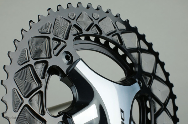 absoluteblack-road-Oval-chainring-Ultegra-6800-Dura-ace-9000-qrings-4