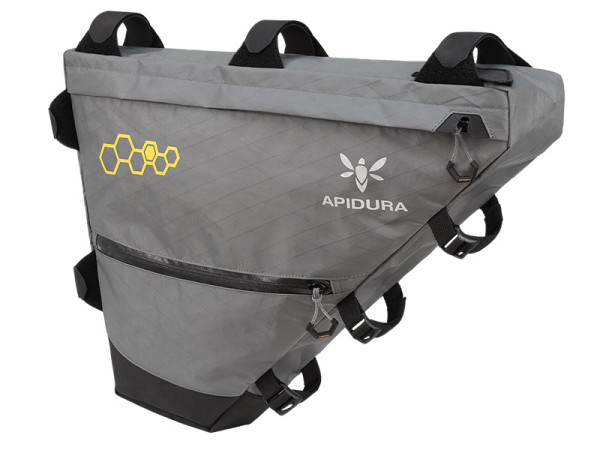 Apidura_Full-Frame-Pack_Medium_lightweight-bikepacking-bags_detail_solo
