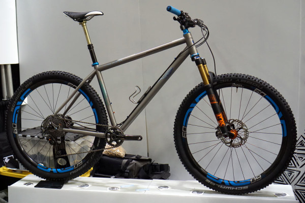 Caletti-titanium-hardtail-29er-mountain-bike01