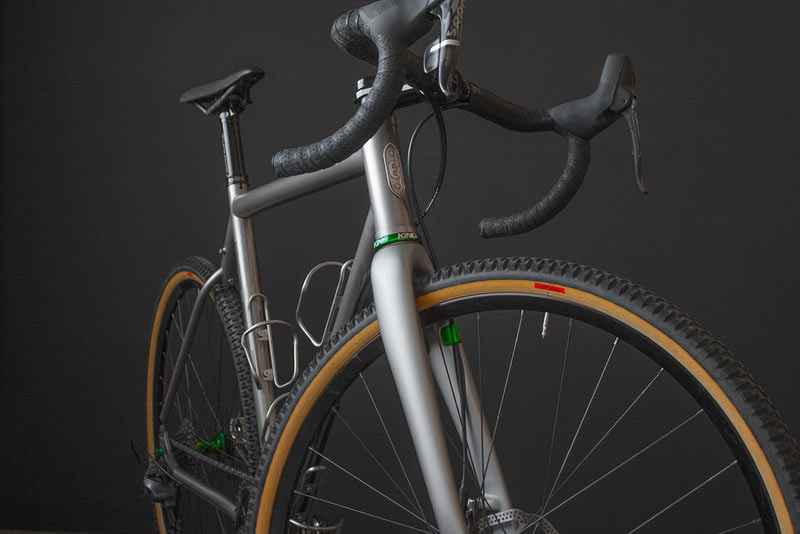 Twin Six rides out with new titanium road, randonneuring Standard