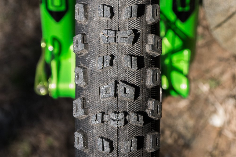 Review: Industry Nine’s Blacked out Trail-S wheels wrapped in Maxxis’ enduro specific 29er Aggressors