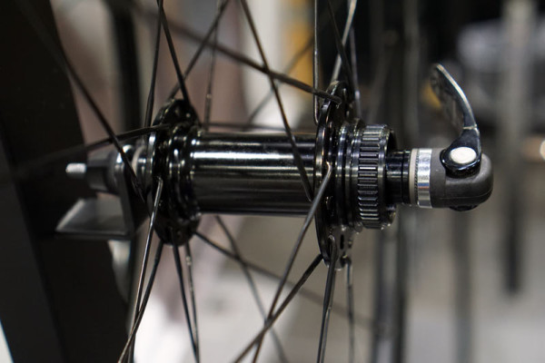 boyd cycling altamonte lite disc brake tubeless ready road bike wheelset