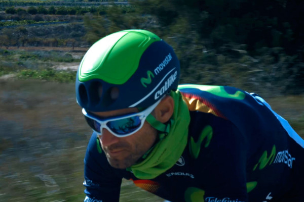 Catlike_Cloud-352_adaptive-aero-road-helmet_Movistar-Valverde