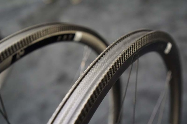 rolf-prima-eos3-carbon-road-tubeless-wheels-03
