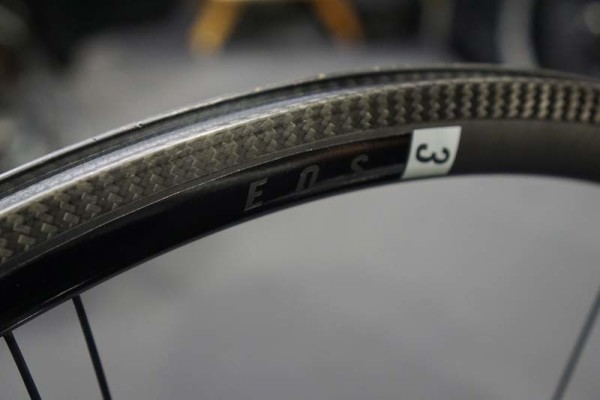 rolf-prima-eos3-carbon-road-tubeless-wheels-05