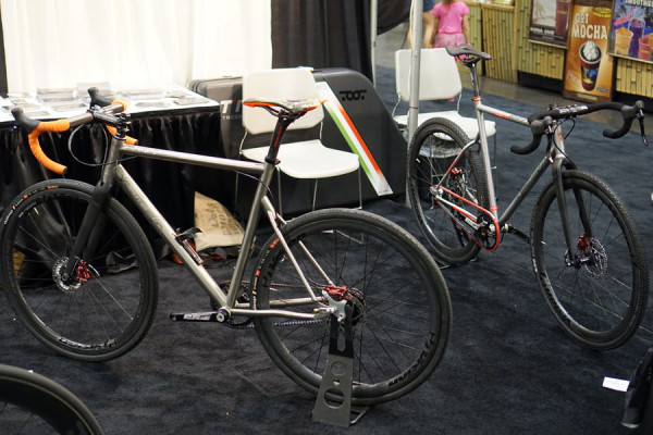 tred-gravel-and-cyclocross-titanium-bikes01