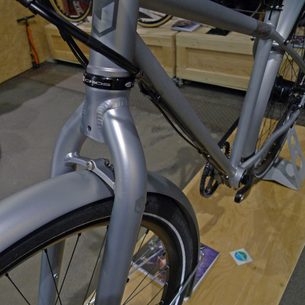 BFS_Veloheld_Path_steel-belt-drive-city-touring-bike_suspension-corrected-fork