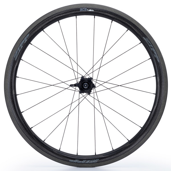 Zipp_303-NSW_Nest_low-profile-aero-wheelset_front-wheel