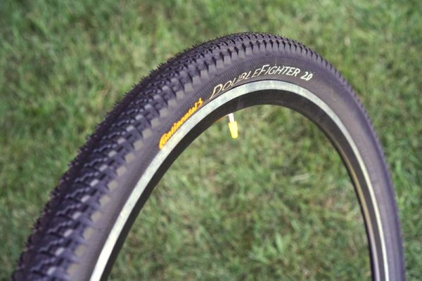 continental-double-fighter-XC-race-mountain-bike-tire01