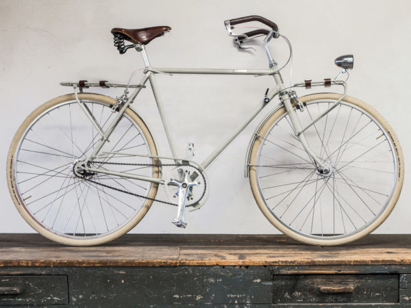 Heritage-Division_Viaggio_classic-Italian-utility-city-bike_complete