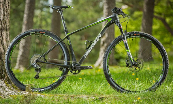 Merida_Big-Nine_XC-cross-country-carbon-race-hardtail-mountain-bike_Team-complete