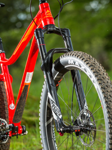 Merida_Big-Trail_cross-country-Trail-aluminum-alloy-hardtail-mountain-bike_front-end