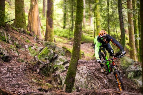 2017-SR-Suntour-Auron-Megavalanche-Edition-trail-mountain-bike-fork4