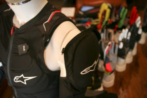 AlpineStars DH clothing zip off protective suit bib short liner kids gear-5