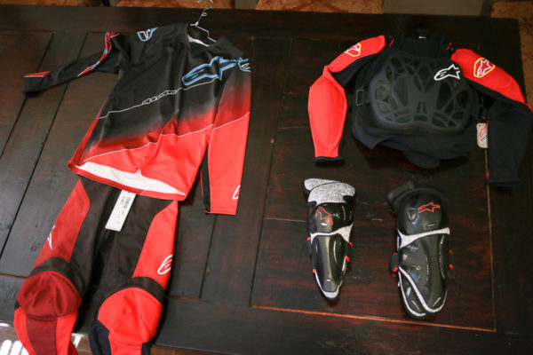 AlpineStars DH clothing zip off protective suit bib short liner kids gear-7