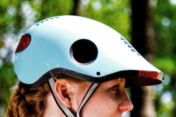 Brooklyness_Classon-smart-commuter-helmet_side