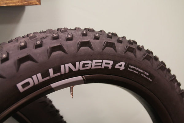 45nrth husker du dillinger 4 studded tire-4