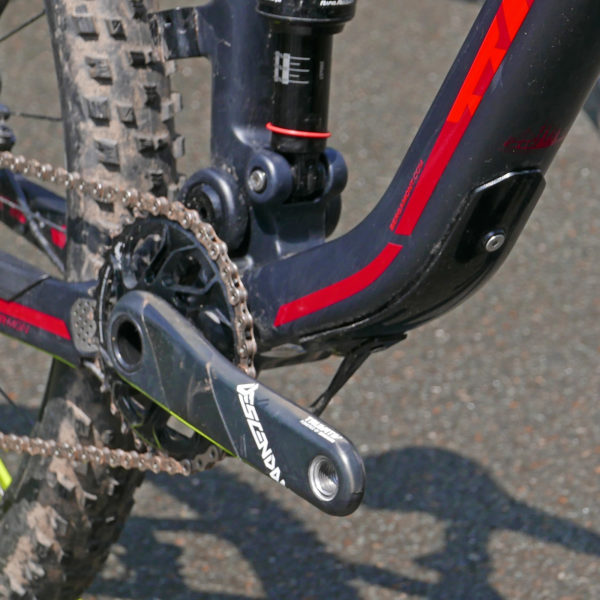 Bergamont_Trailster-MGN_140mm-275-carbon-all-mountain-bike_bottom-bracket