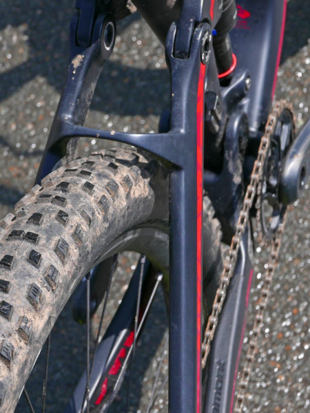 Bergamont_Trailster-MGN_140mm-275-carbon-all-mountain-bike_seatstays