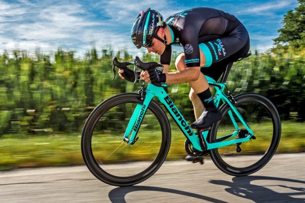 Bianchi smooths the road with Countervail equipped aero Oltre XR4 ...