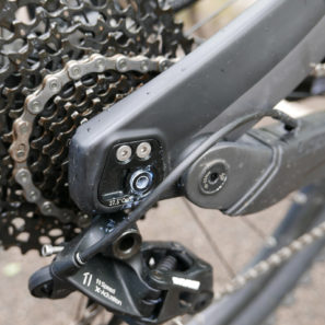 Lapierre-Overvolt-AM-Carbon_carbon-full-suspension-trail-e-mountain-bike_275-dropout