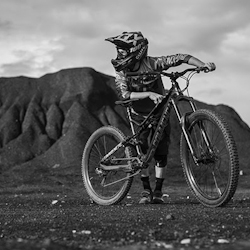 2017 Commencal Meta AM V4.2, feature img