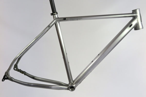 Mason-Bokeh-650b-alloy-adventure-gravel-road-bike_pre-production-aluminum-frame