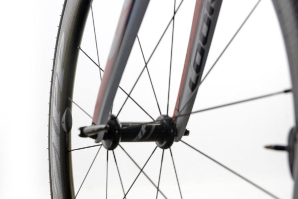 Silca_SpeedBalance_aero-wheel-magnet-balancing-setup_on-bike