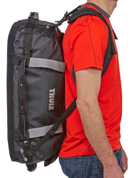 Thule_Chasm-Small_water-resistant-convertible-duffel-bag_black-backpack