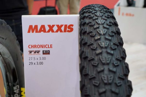 2017-maxxis-chronicle-29x30-mtb-plus-tire-01