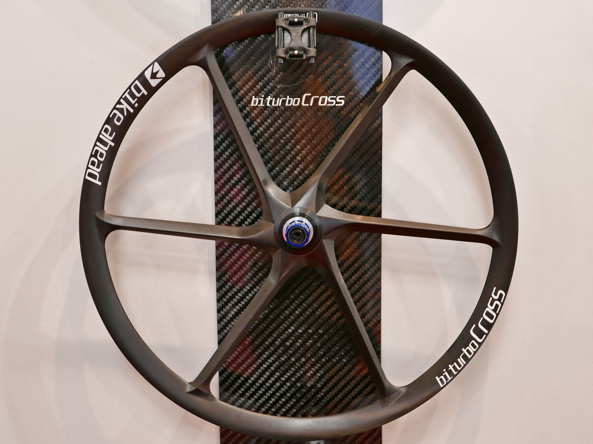EB16: Bike Ahead debuts light 27.5+ 40mm TheRim, BiturboCross wheels & wins award for NSA