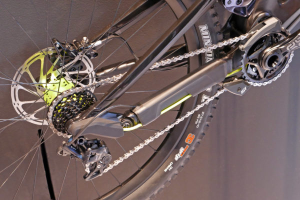 Canyon_Project-DisConnect_on-the-fly-decoupled-DH-dhownhill-mountain-bike-drivetrain-suspnsion-prototype_drivetrain