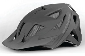 Endura_MT500-helmet_Koroyd-honeycomb-absorbing-enduro-trail-mountain-bike-helmet_black