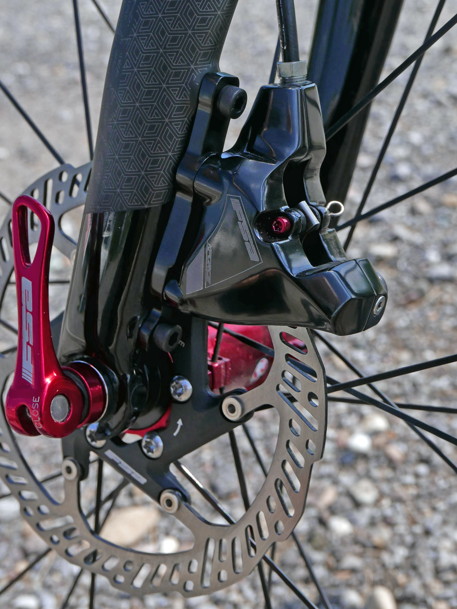 EB16: First Look at FSA semi-wireless K-Force WE disc brake prototype group