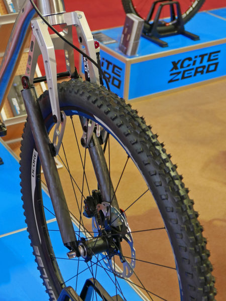 German-A_Kilo-X-link_100mm-linkage-cross-country-suspension-fork_front