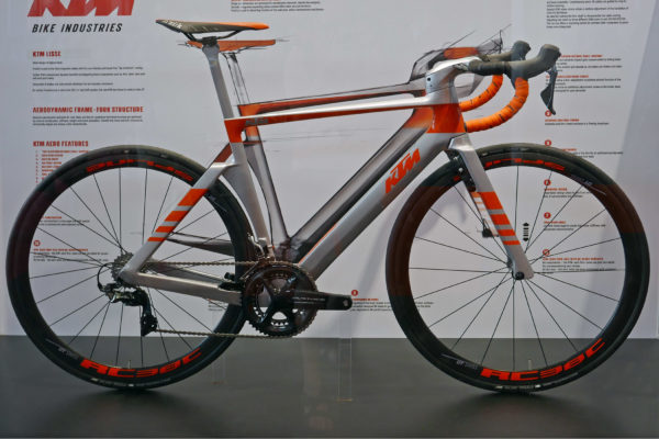 ktm-lisse_aero-carbon-road-bike-concept_prototype-complete