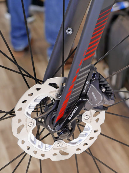 koga_colmaro_aluminum-disc-brake-endurance-gravel-road-race-bike-prototype_flat-mount-front