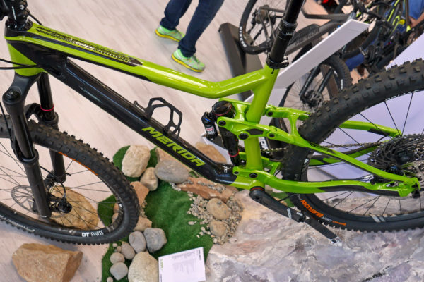 merida_one-sixty_carbon-alloy-160mm-full-suspnesion-enduro-mountain-bike_frame-detail