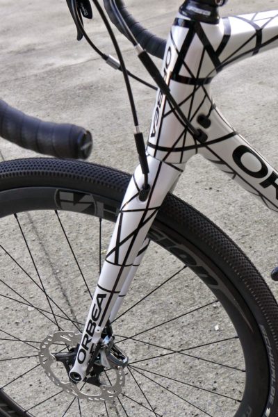 orbea-new-terra_omp_lightweight-disc-brake-carbon-gravel-road-cyclocross-bike_fork
