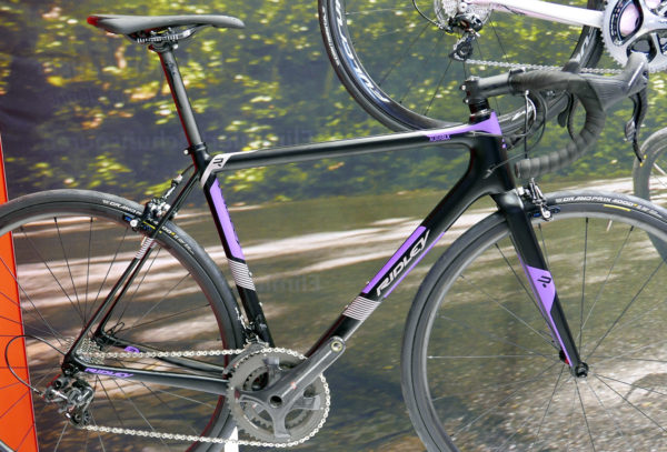 ridley_aura-slx_lightweight-carbon-womens-climber-road-race-bike_black-purple