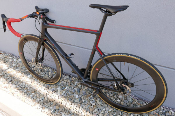 tred-arcanide-a02rc_full-custom-italian-disc-brake-carbon-road-bike_non-driveside