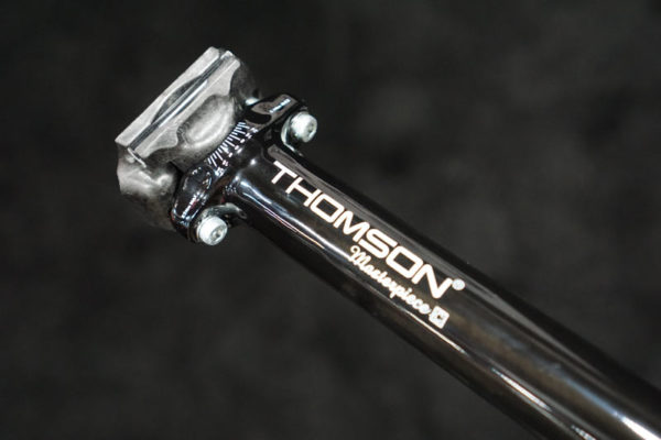 thomson-carbon-fiber-seatpost-forged-25mm-setback-alloy-post03