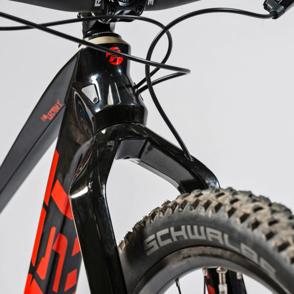 ghost_lector-x_fully-rigid-xc-carbon-hardtail-race-mountain-bike_fork-crown