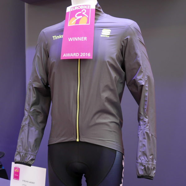sportful_stelvio-jacket_lightweight-packable-breathable-rain-jacket_tinkoff-front